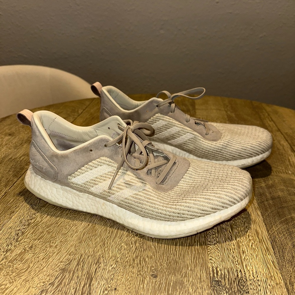 Adidas Ultra Boosts Size 11.5